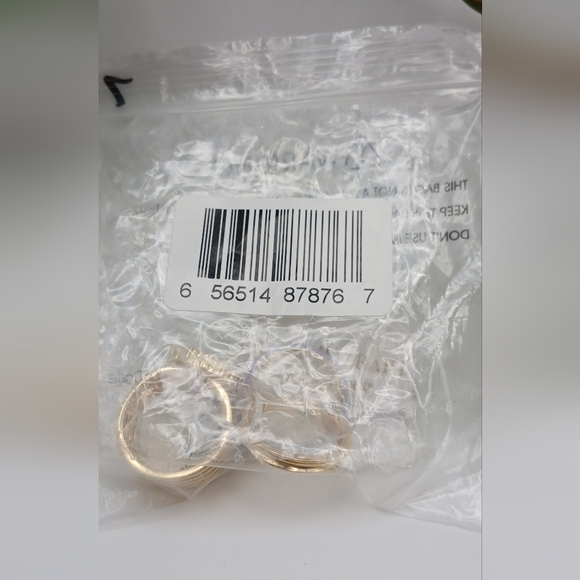 Isaac Mizrahi Gold and Yellow Ring Set NWT - Picture 8 of 8